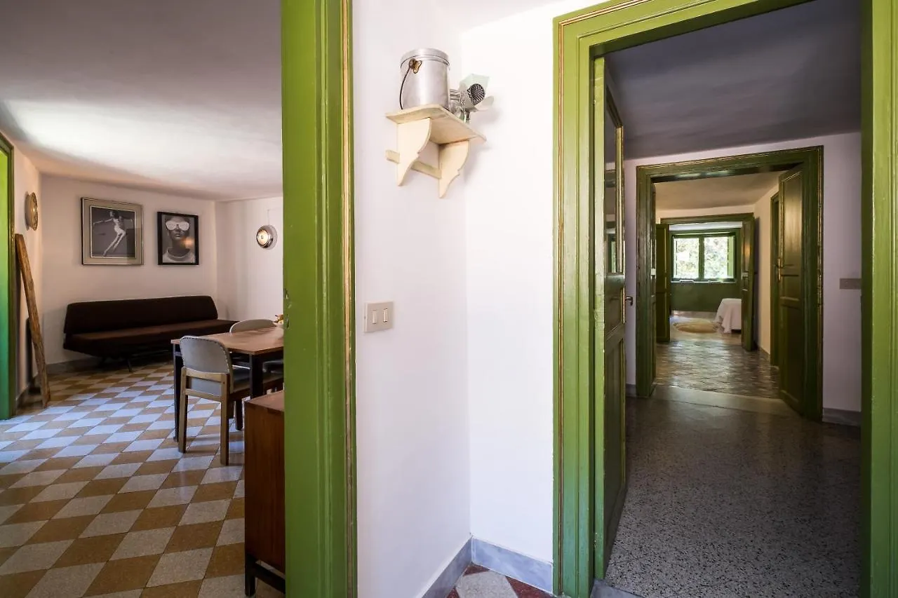 Surplus Charming Apartment Palermo Italy